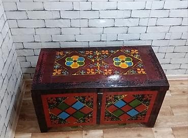 Endirim edirik.1960 cı illərin malıdır.Rəngarəng naxışlarla bəzədilmiş