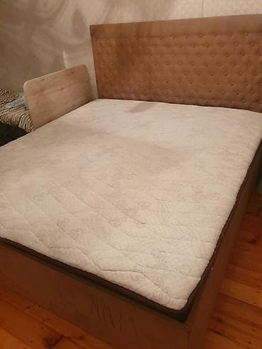 İki nəfərlik çarpayı və üstündə ortopedik döşək - Ölçü: təxmini