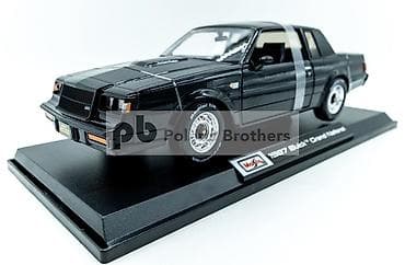 cd disk: Maisto brendindən kolleksiya üçün die-cast avtomobil modelləri — 9
