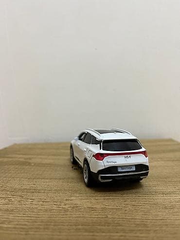 Kia Sportage mini model avtomobil - Miqyas: təqribi 1:32 (kompakt — 4