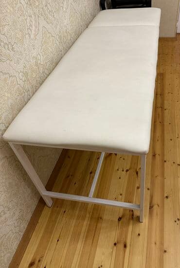 кровать двуспальная с матрасом: Б/у, Нескладной, цвет - Белый — 2