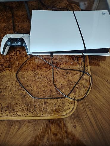PlayStation 5 (diskli versiya) oyun konsolun, ideal vəziyyətdə cızıq — 1