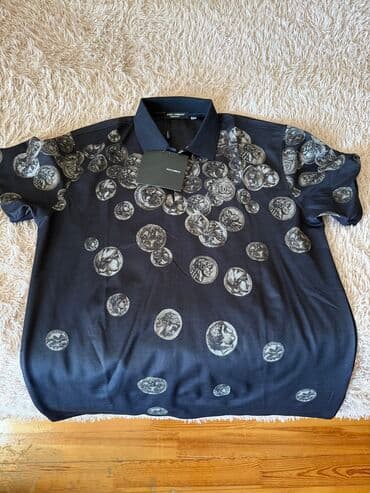 Köynəklər: Yeni alinib razmer balaca oldu deye satilir — 2