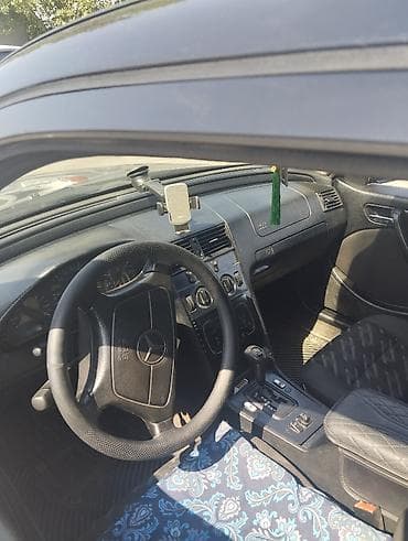 Mercedes-Benz C 180: 1.8 l | 1999 il Sedan — 3