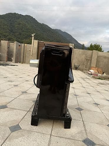 Digər məişət məhsulları: Az işlənmiş yeni kimi İRAN PEÇI. Demek olar ki, işlənməyib. Ildə cəmi — 2