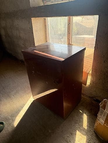 masaj elanlari: Çayka 132M tikiş maşını – dolablı komplekt - Model: Чайка-132M — 2