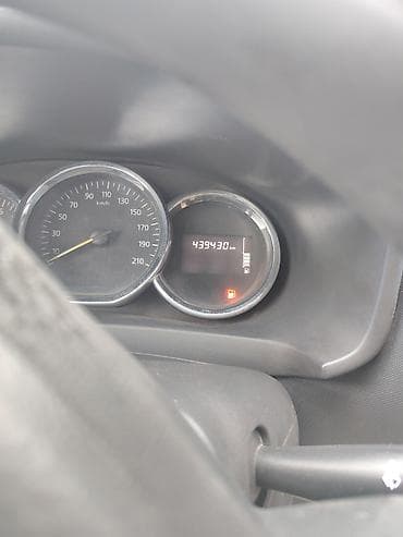 ploom satışı: Renault sedan – ehtiyat hissələri üçün Model: Renault (sedan kuzov) — 6