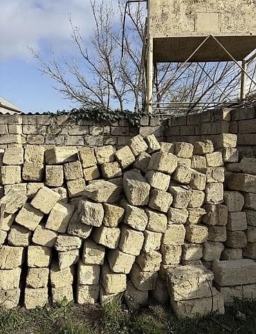 2ci el ewyalar: - Islenmis Kubikler satilir.Icinde super vezyetde olanlarida — 2