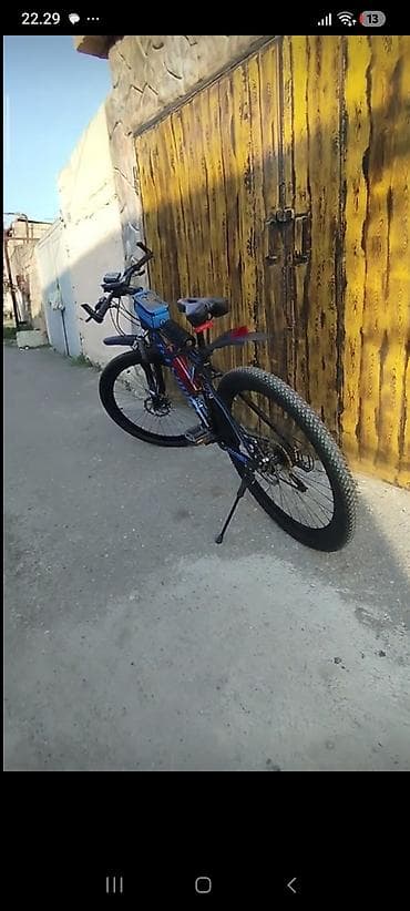 Velosipedlər: Şekilde ne gorursuzse herşey verilir üstünde tek kalonka çixarilib — 1