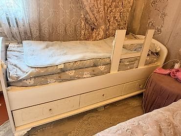 qiz wekilleri: Oğlan və qız üçün, İşlənmiş, Dördbucaq, Beşik, Dəst ilə, Matras ilə, Yellənmə mexanizmsiz — 4