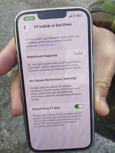 ipad 8 nəsil: IPhone 13, Ağ, Face ID — 6