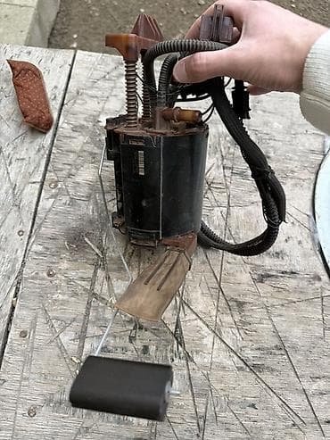 Məhsul:Range rover 2012Yanacaq nasosu modulu (benzin nasosu komplekti)