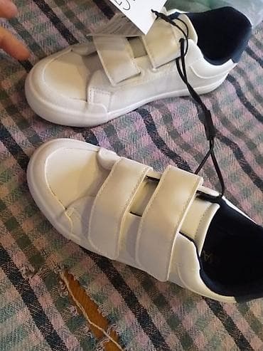 белые туфли новые: Цвет - Белый Кроссовки, Размер: 30, Унисекс — 4