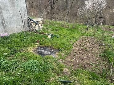 ucuz menzillerin satisi: 🏠 Köhnə ev (tam hazır): 	•	3 otaqlı 	•	2 geniş balkon 	•	Mətbəx, hamam — 4