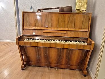 gitara aksesuar: Upright pianino – Oktava markası - Korpus: təbii taxta/kaplama — 5