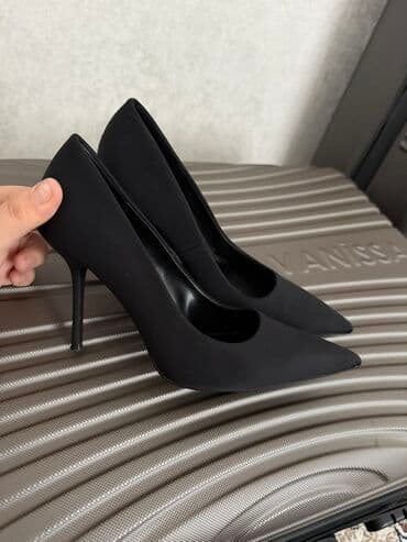 школьные туфли: Туфли, Zara, Размер: 36, цвет - Черный, Б/у — 1