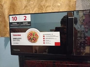 yağ sobası: Mikrodalğalı soba Toshiba, Ayrıca dayanan, Mikrodalğalar ilə, rəng - Qara, Yeni — 3