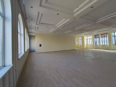 kiraye evler memar ecemi: Heyder eliyev prospektində mərkəzdə, 3 mərtəbəli, obyekt icareye — 16