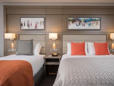 Otaqlar: Global Hotel Badamdar Badamdar filialımız 3 saat - 20 azn 6 saat - — 1