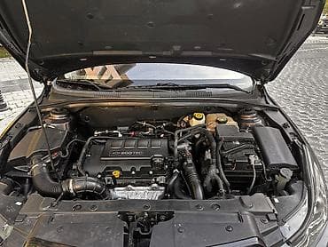 cayenne krilo 2013: Chevrolet Cruze: 1.4 l | 2015 il 227000 km Sedan — 10