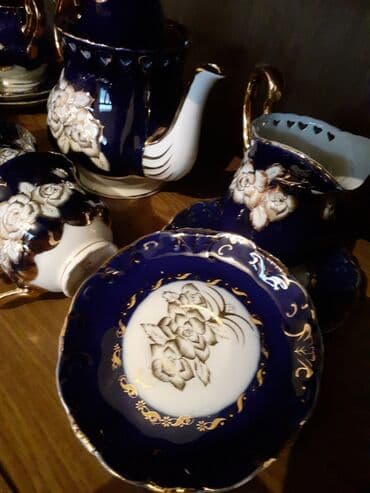 fincan üzərində çap: Cayni serviz. Coox gozeldi Germaniyanindi.1 cawkasi yoxdu — 2