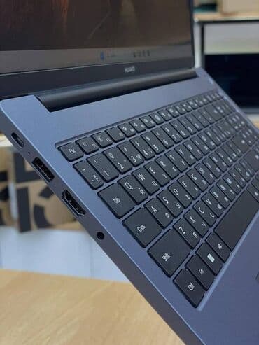 BYD: Intel Core i5, 15.6 " — 2