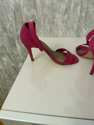 Bıçaqlar: Brend: Next Model: Açıq burunlu, incə dabanlı qadın sandal Rəng — 2