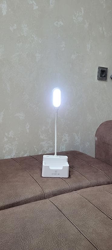 Şəkli sola cevirin zaryadka ilədə işləyir telefonuda zaryadkaya qoymaq — 3