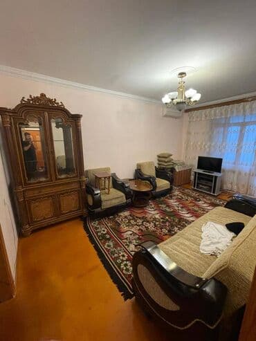 gunəşlidə kirayə evlər: Ev Memar Əcəmi metrosundan 15 dəqiqə məsafədə yerləşir.İşıqı qazı suyu — 2