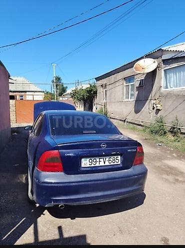 ucuz masinar: Opel Vectra: 1.8 l | 1999 il 300000 km Sedan — 10