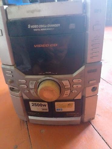 soyuducular ucuz: Məhsul: Köhnə tip məişət elektronikası dəsti Tərkib: - SANYO kineskop — 3