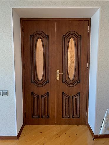 qab qaşıq: Satılır 5 ədəd otaq qapısı Keyfiyyətli taxta qapılar satılır. 4ədəd — 4