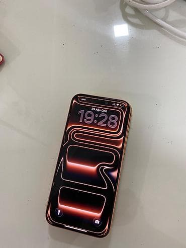 iphone se korpus: Məhsul: Smartfon + qoruyucu kabro Təsvir: - Tam ekranlı, Face ID — 2