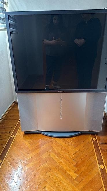 sony a6500: Televizor Sony 50" — 1