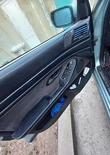 BMW 5 Series sedan (E39) il1996 mator 2.5 .masin xadovoyunda hecbir