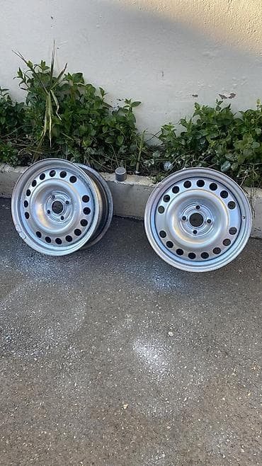 İşlənmiş Disk R 15, 4 Boltlu