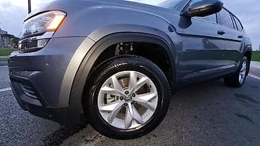 volkswagen atlas: Volkswagen Touareg: 2 л | 2018 г. Внедорожник — 4