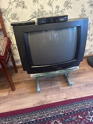 ucuz notebook: Kineskop (CRT) televizor + rəqəmsal tuner dəsti Məhsulun tərkibi: - — 2