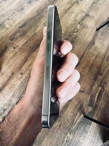 ıphon: IPhone 15 Pro, 128 GB, Natural Titanium, Face ID — 8