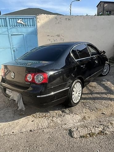 Volkswagen Passat: 2 l | 2006 il Sedan — 9