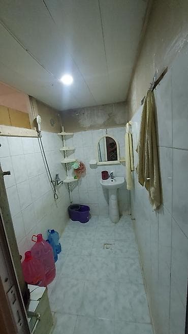 elimler kiraye: Satış üçün işıqlı mənzil. - Plan: 3 otaqlı, ayrı-ayrı otaqlar, uzun — 10