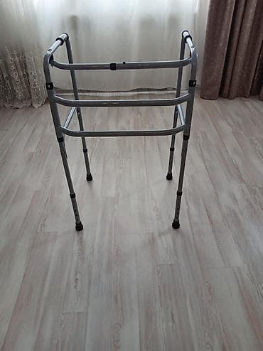 esa: Yeriş üçün tənzimlənən yürüyən çərçivə - Material: yüngül, möhkəm — 3