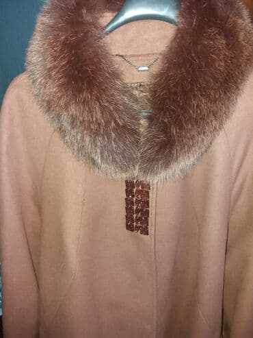 qadınlar üçün təbii dublyonkalar: Təmiz drap. 
Razmer: 54 — 4