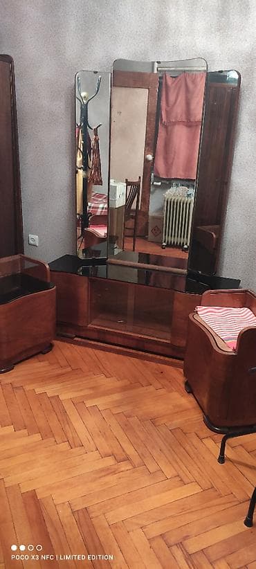 Trelyaj qatdalanan qüzqülu trumo və iki ədəd tumboçkalar. Təmiz qoz lalafo.az -da Trelyaj qatdalanan qüzqülu trumo və iki ədəd tumboçkalar. Təmiz qoz