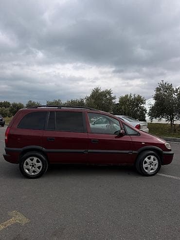 statır: Opel Zafira: 1.8 l | 2000 il 427000 km Van/Minivan — 9
