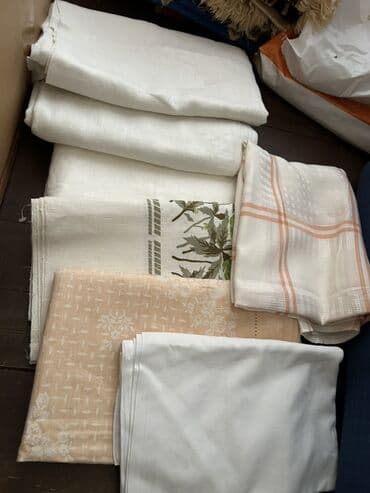 Mercedes-Benz: Məişət tekstili dəsti - Süfrələr və masa örtükləri: ağ, krem, naxışlı — 1