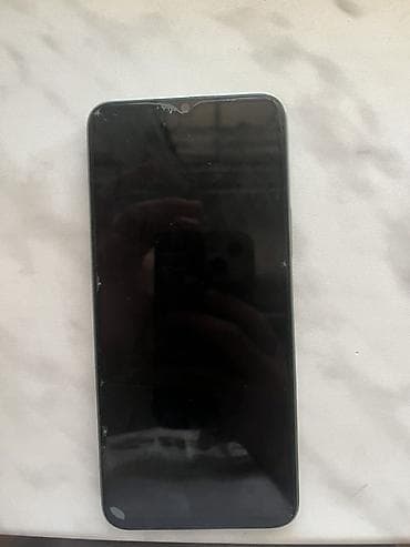 quba ikinci el: Honor X6b, 256 GB, rəng - Yaşıl, Qırıq — 2