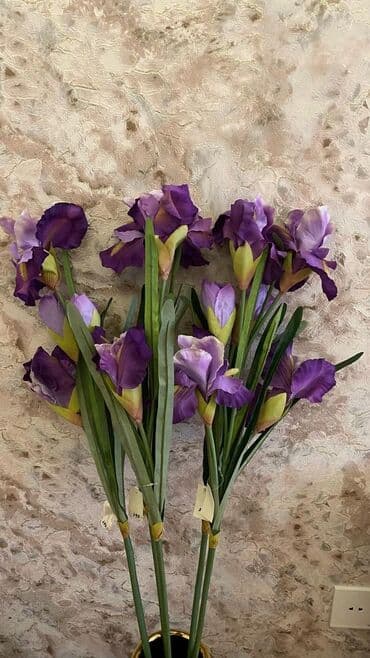 цветы искусственные: Цветы ирисы искусственные,количество-5 штук.Яркие,красивыелепестки — 8