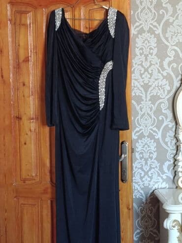 44 razmer ziyafet geyimi. Cemi 1 defe istifade olunub lalafo.az -da 44 razmer ziyafet geyimi. Cemi 1 defe istifade olunub