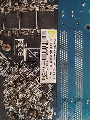komputer ekrani: Videokart NVidia GeForce GT 1030, < 4 GB, İşlənmiş — 2